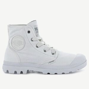 Palladium Pampa Hi White Canvas Boots Women’s Lug Sole Combat Streetwear